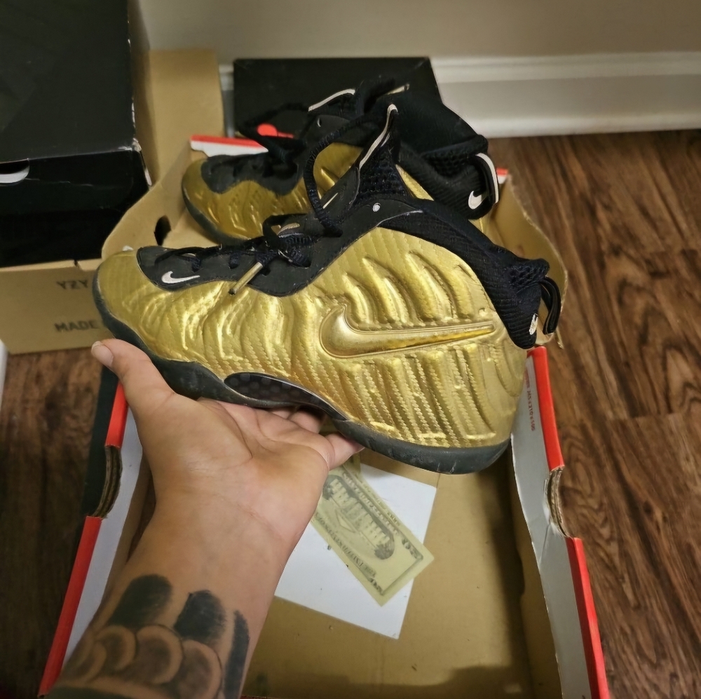 Nike foamposite gold